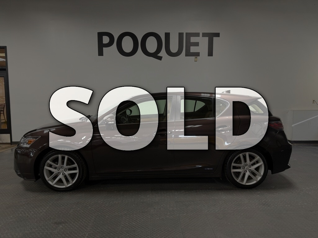 2015 Lexus CT Base's photo