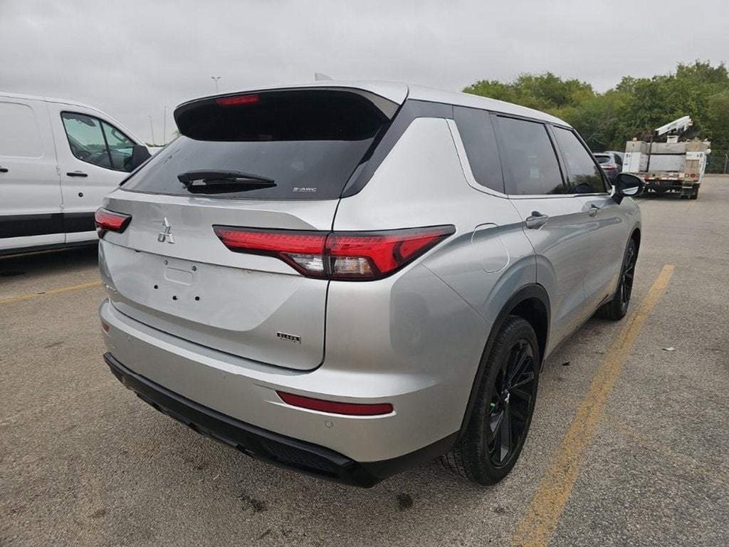 Used 2022 Mitsubishi Outlander Black Edition SUV