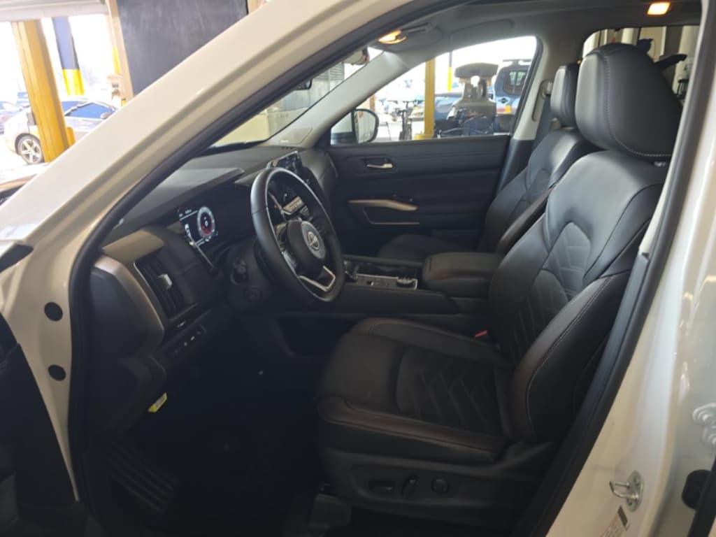 Used 2024 Volvo XC60 B5 Plus Dark Theme SUV