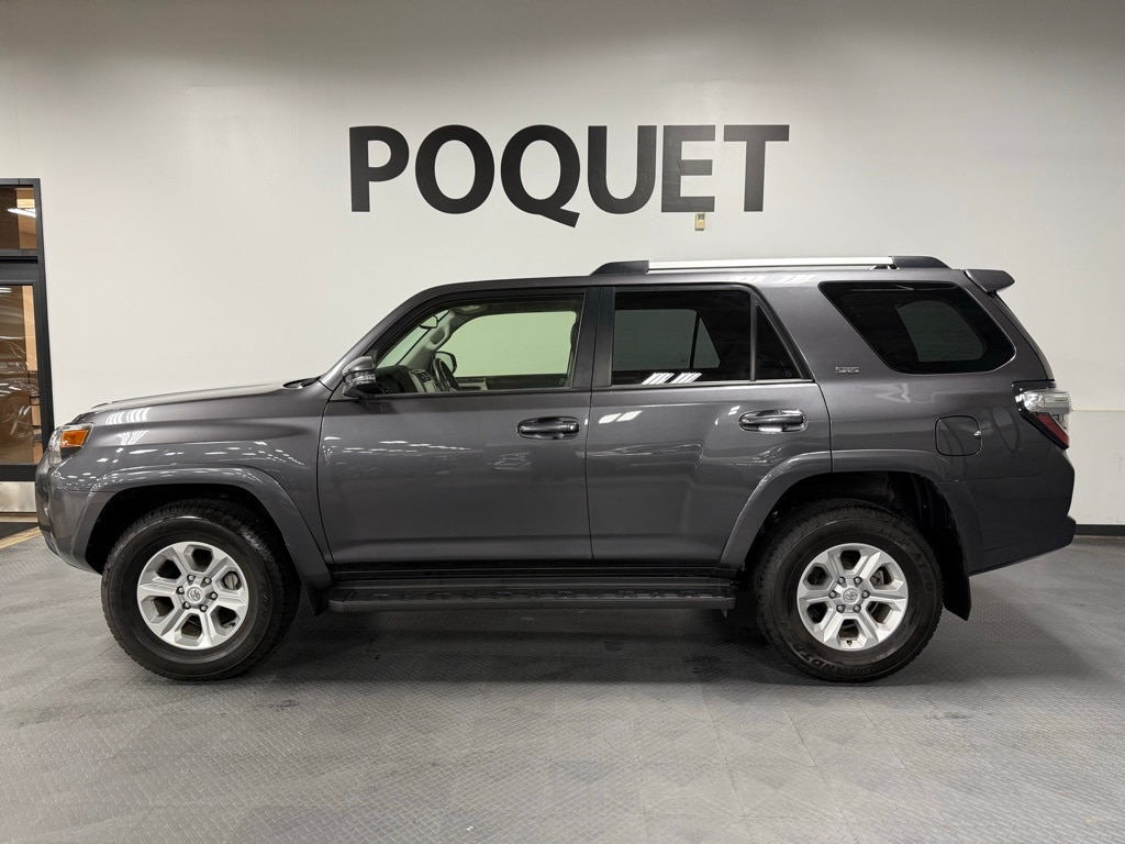 2023 Toyota 4Runner SR5 Premium's photo