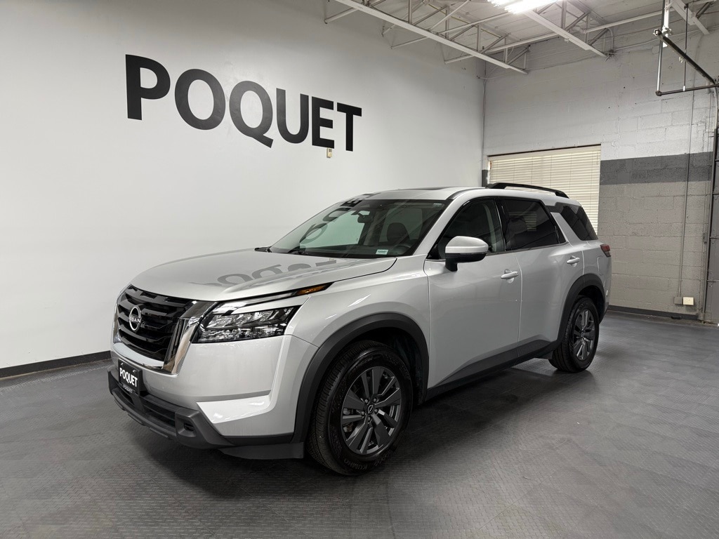 Used 2024 Nissan Pathfinder SV SUV