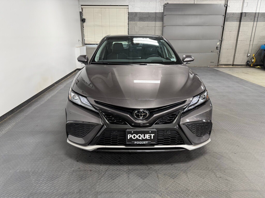 2022 Toyota Camry XSE photo 3
