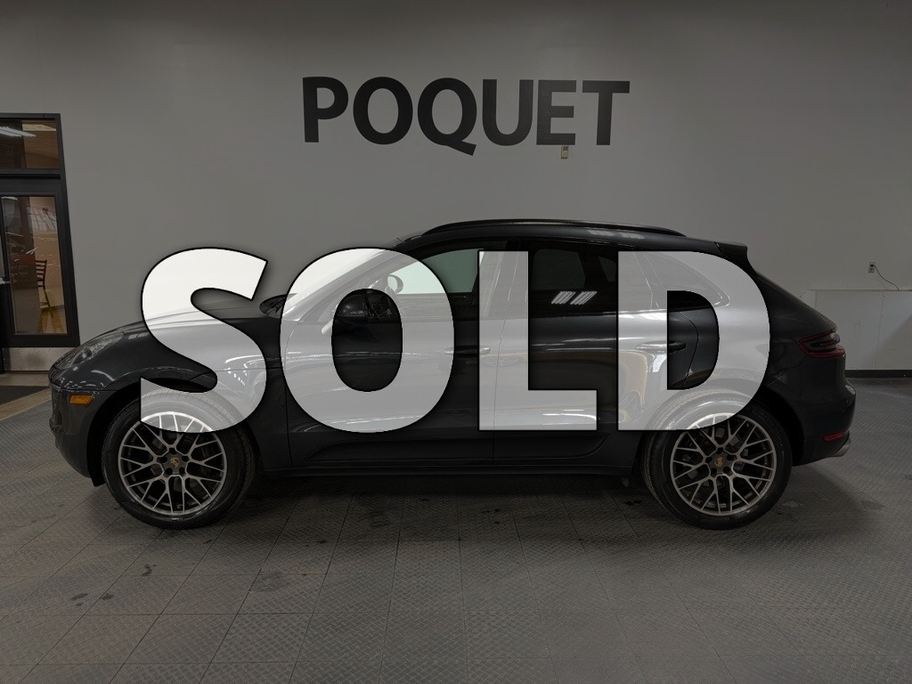 2018 Porsche Macan Sport Edition's photo