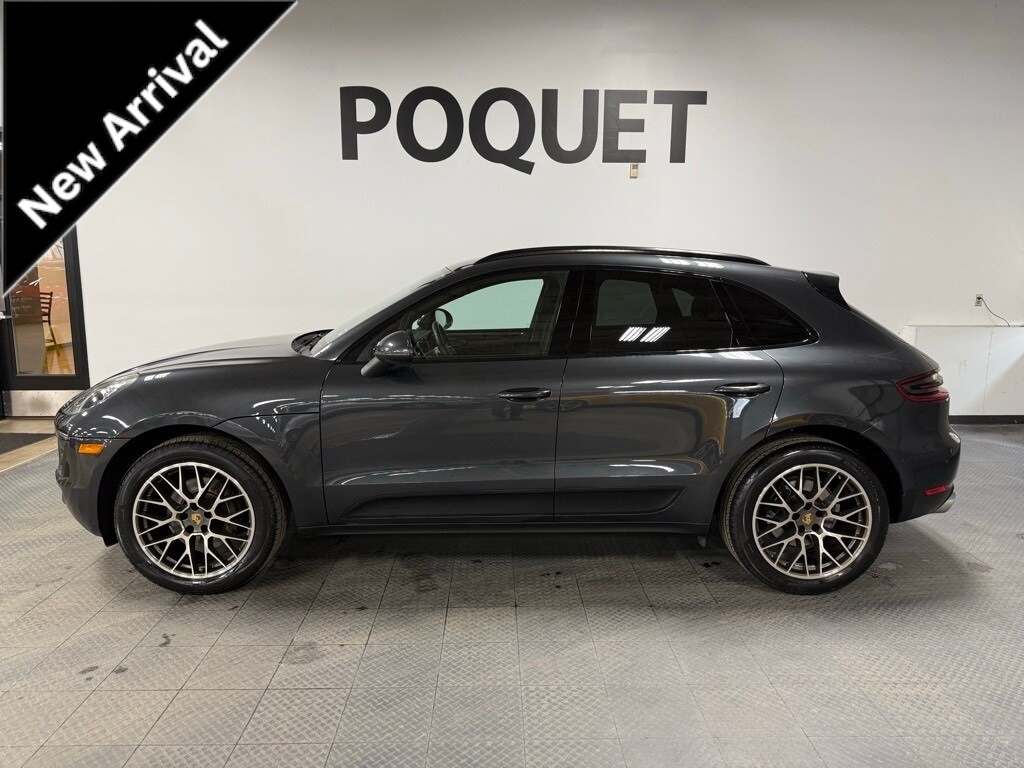 2018 Porsche Macan Sport Edition's photo