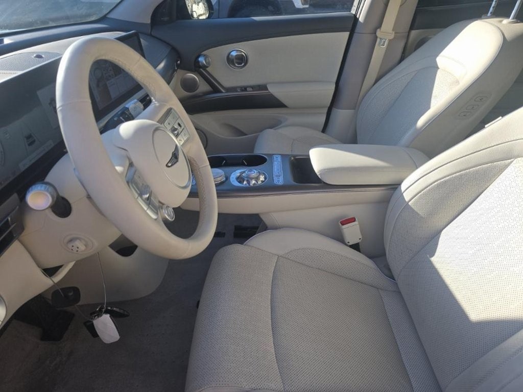 Used 2024 Genesis GV60 Advanced SUV