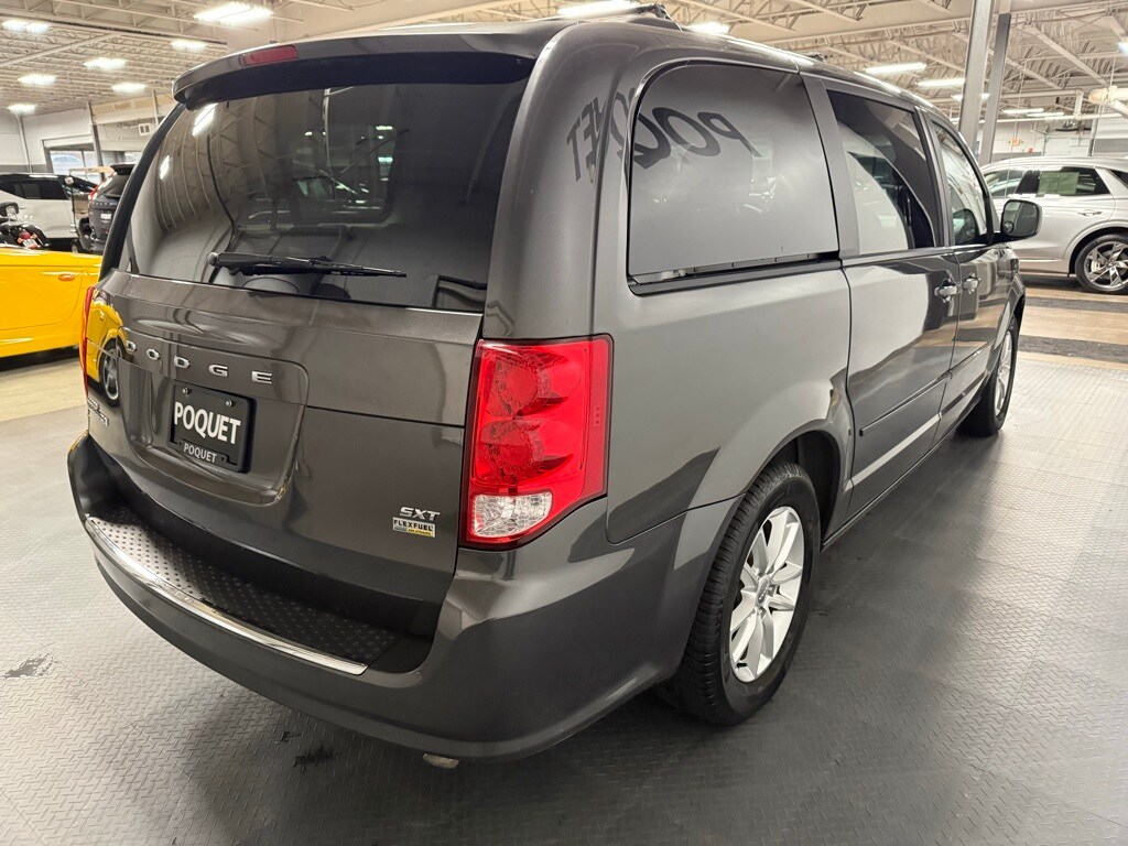 2015 Dodge Grand Caravan SXT photo 4
