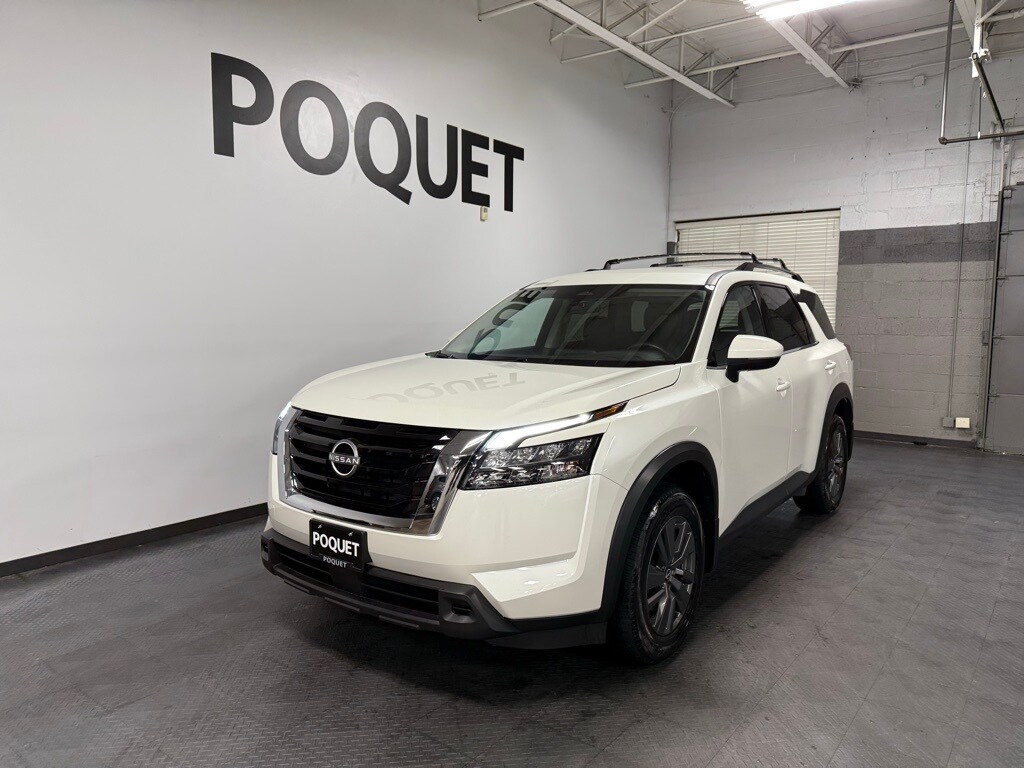 2024 Nissan Pathfinder SV photo 2
