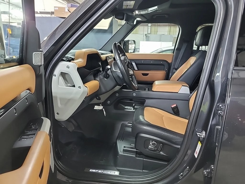Used 2024 Land Rover Defender 130 X-Dynamic SE SUV