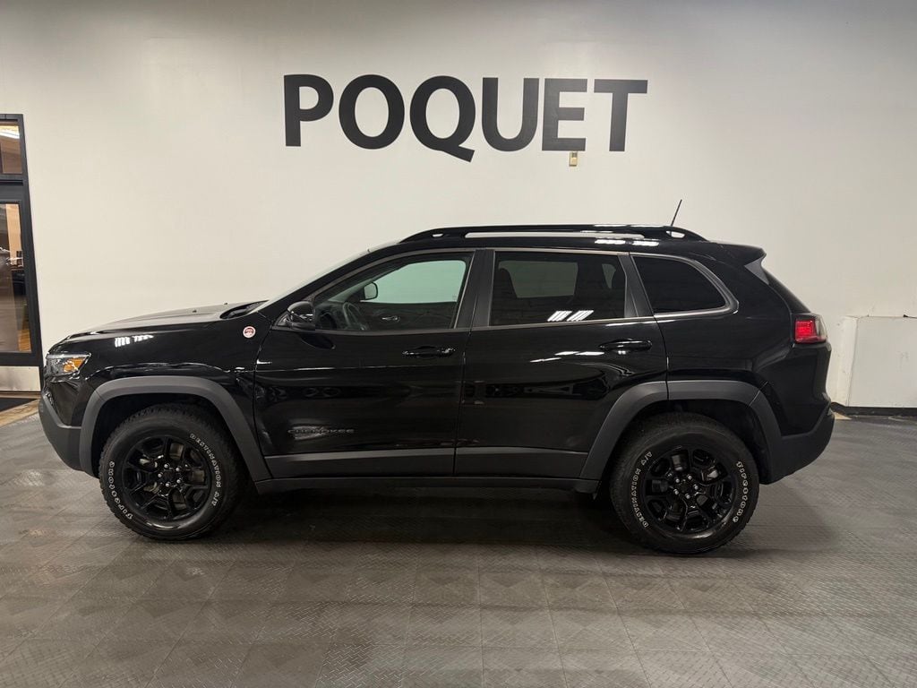 Used 2022 Jeep Cherokee Trailhawk SUV