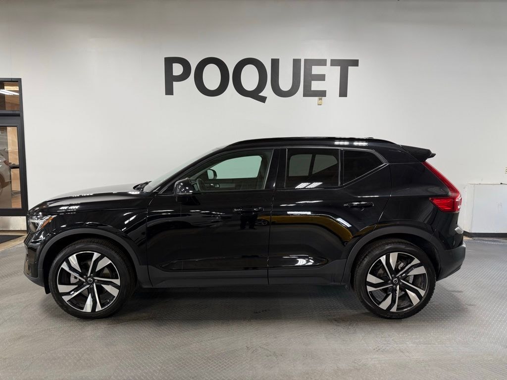 Used 2024 Volvo XC40 Ultimate SUV