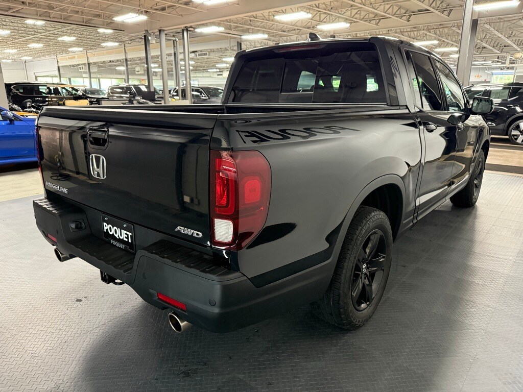 2021 Honda Ridgeline Black Edition photo 3