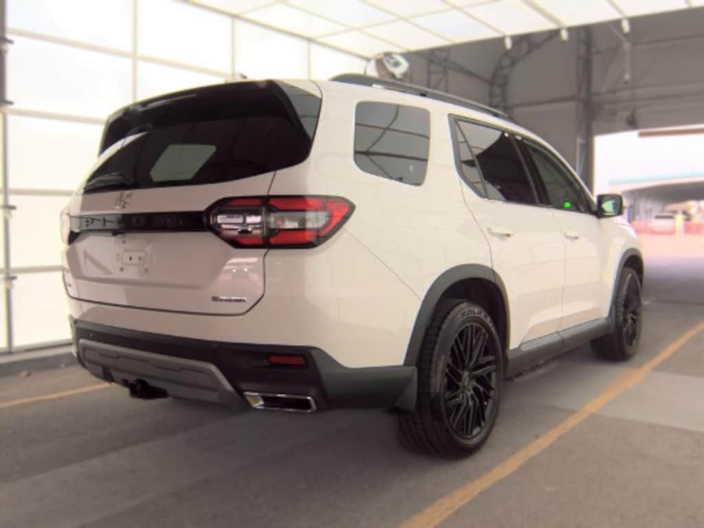 Used 2024 Honda Pilot Touring SUV