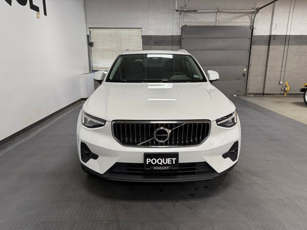 Used 2024 Volvo XC40 B5 Plus Bright Theme SUV