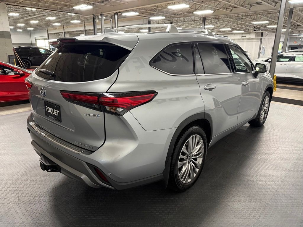 Used 2023 Toyota Highlander Hybrid Platinum SUV