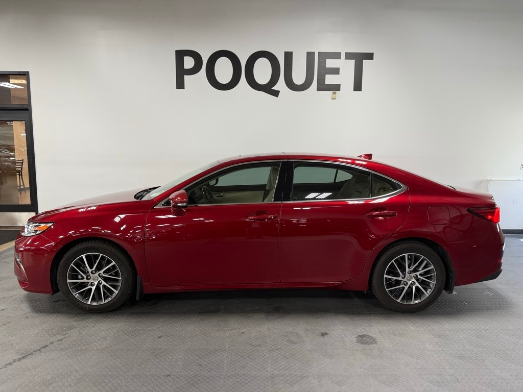 2017 Lexus ES