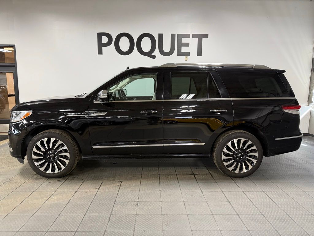 2023 Lincoln Navigator Black Label 4WD's photo