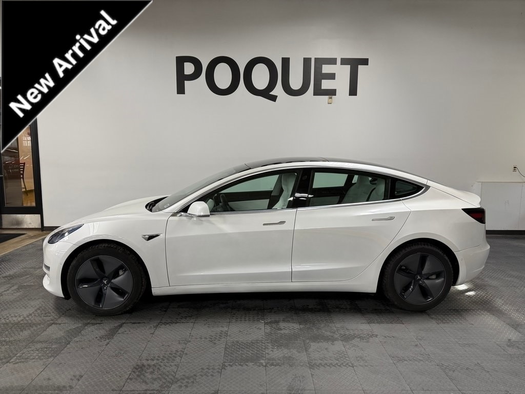 2020 Tesla Model 3 Base's photo
