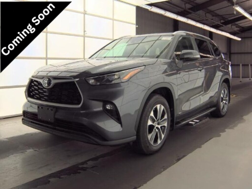 Used 2024 Toyota Highlander Hybrid XLE SUV