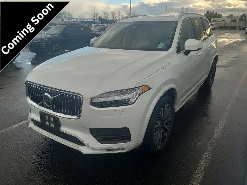 2021 Volvo XC90 Momentum's photo