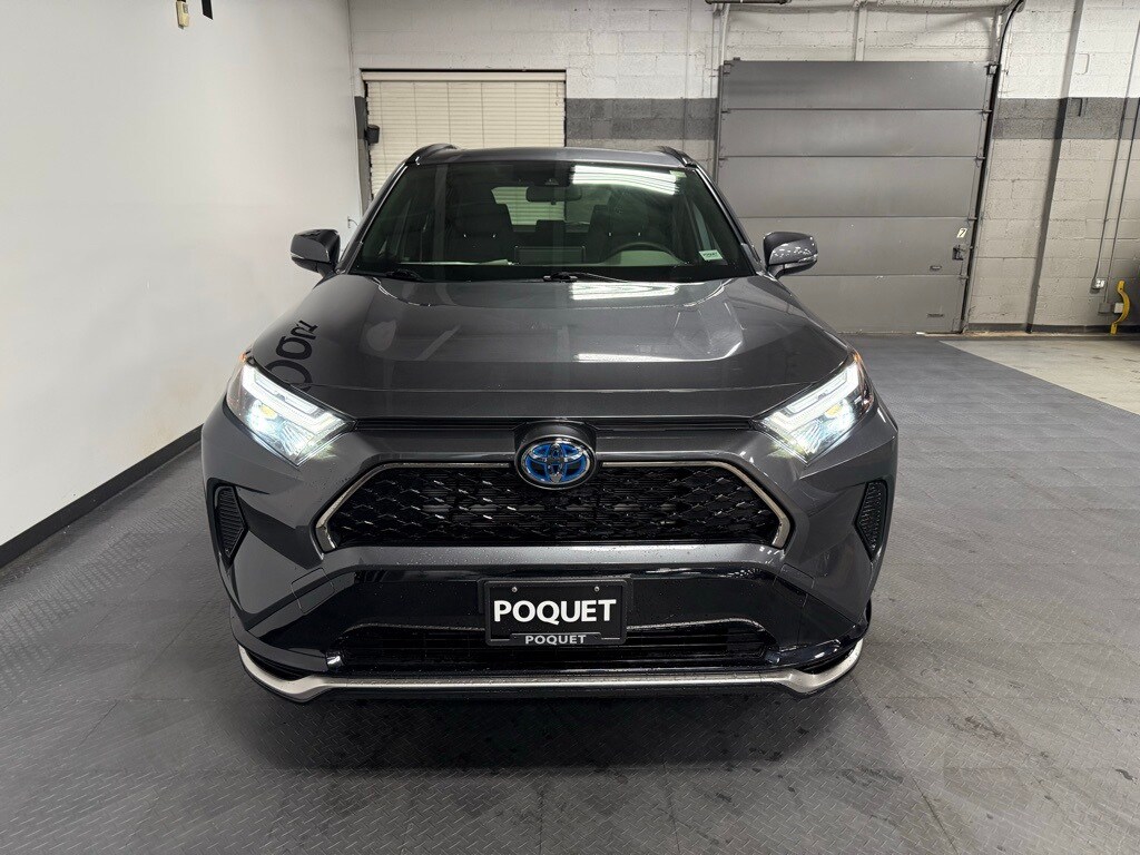 2024 Toyota RAV4 Prime SE photo 3