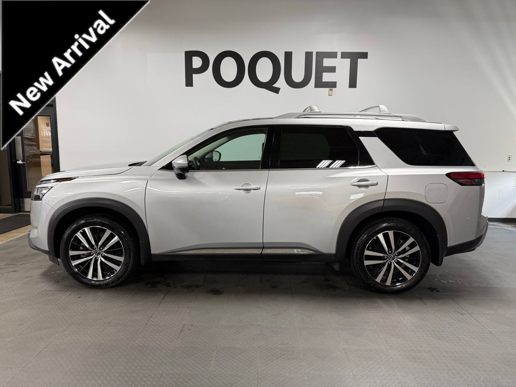 Used 2024 Nissan Pathfinder Platinum SUV