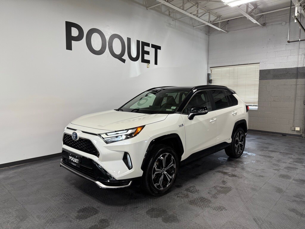 2022 Toyota RAV4 Prime XSE photo 2
