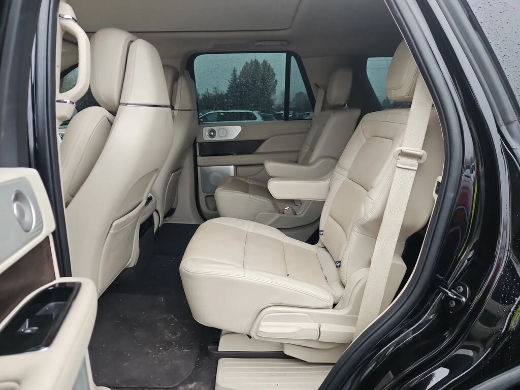 2021 Lincoln Navigator Reserve photo 2