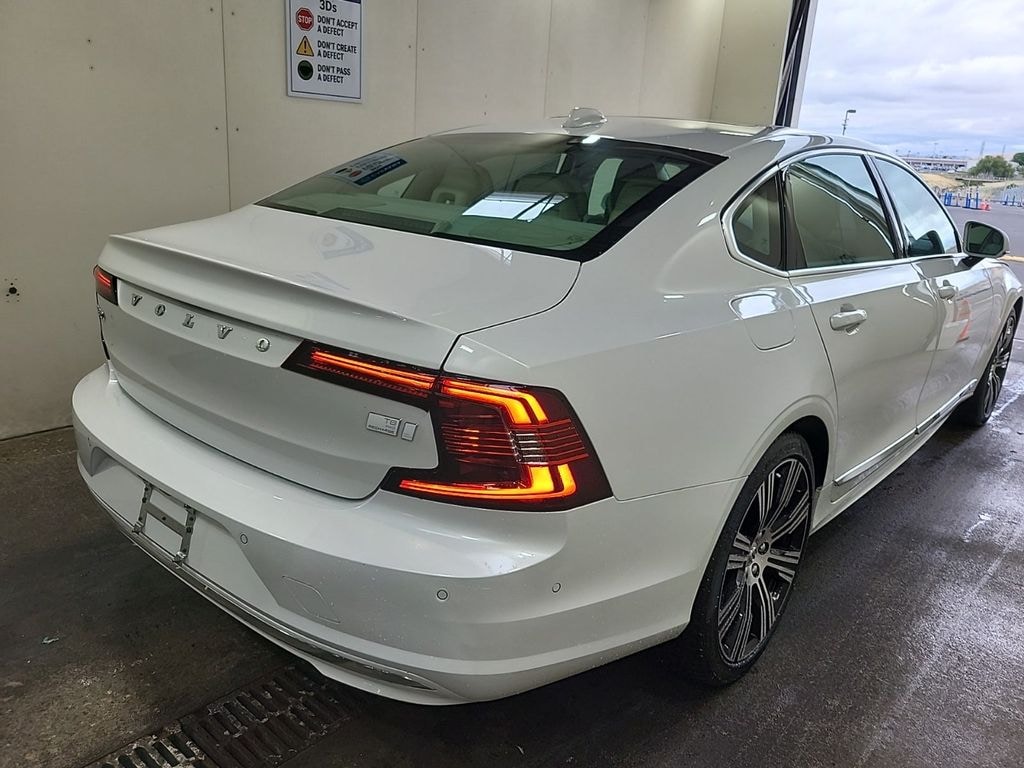 Used 2024 Volvo S90 Recharge Plug-In Hybrid Ultimate Sedan