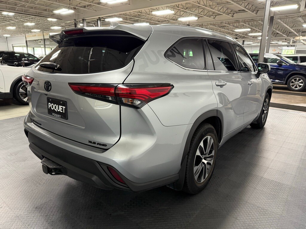 2022 Toyota Highlander XLE photo 4