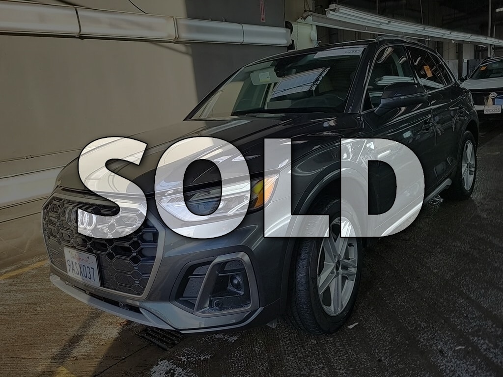 2022 Audi Q5 Premium Plus's photo