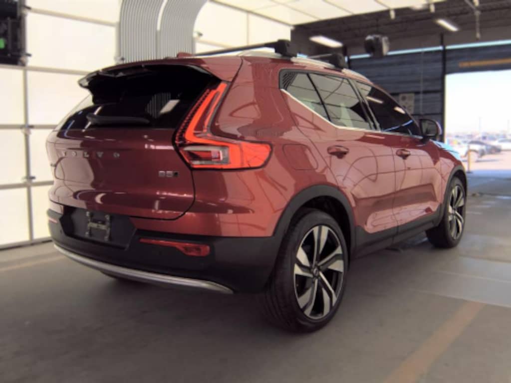 Used 2023 Volvo XC40 Ultimate SUV