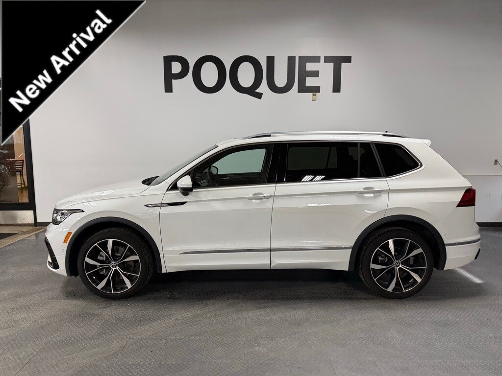 2024 Volkswagen Tiguan SEL R-LINE's photo