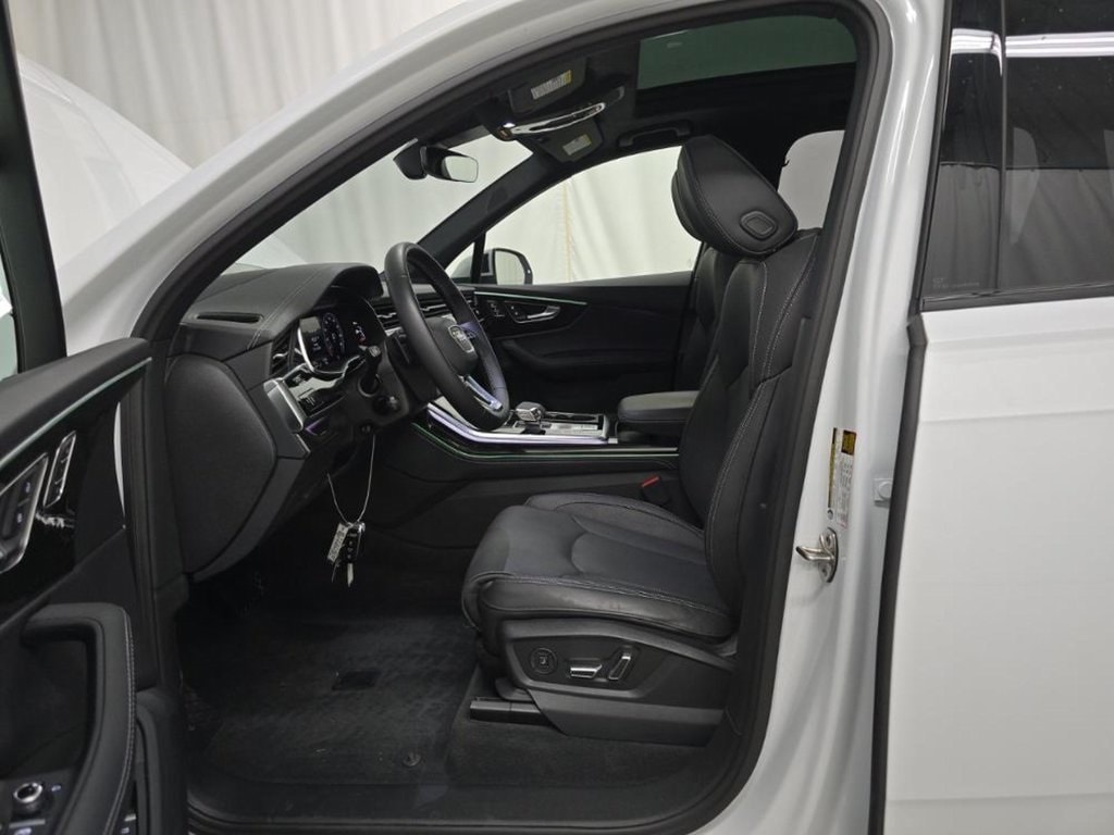 Used 2025 Audi Q7 55 Prestige SUV