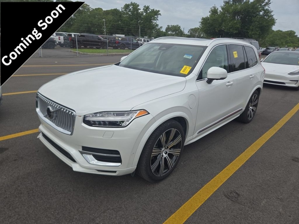 2025 Volvo XC90 T8 Recharge Ultra Bright 4WD's photo