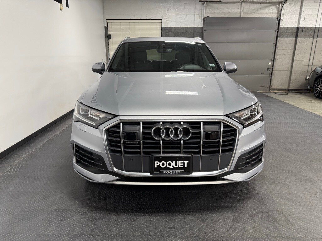 2022 Audi Q7 45 Premium Plus photo 3