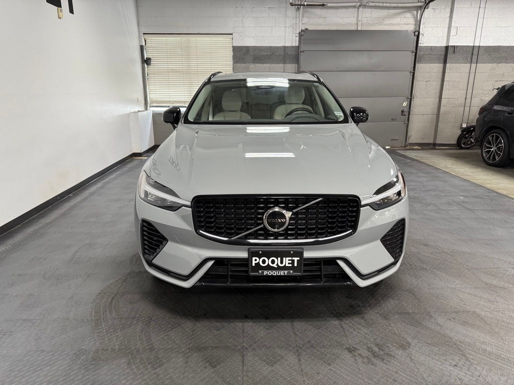 Used 2025 Volvo XC60 Recharge Plug-In Hybrid T8 Plus SUV