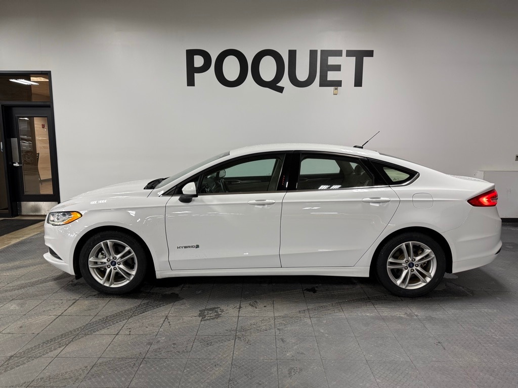 Used 2018 Ford Fusion Hybrid SE Sedan