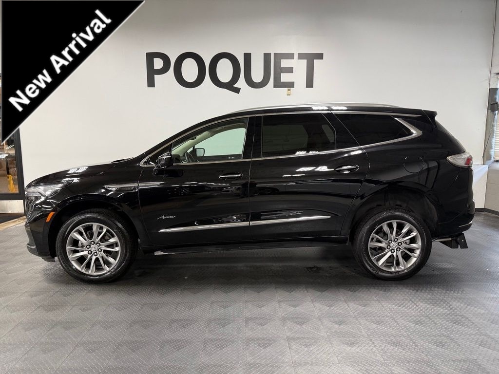 2023 Buick Enclave Avenir's photo