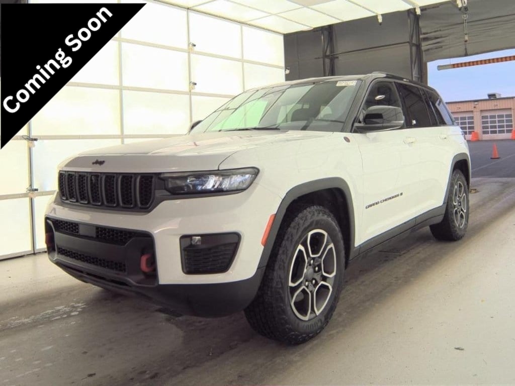 2022 Jeep Grand Cherokee Trailhawk's photo