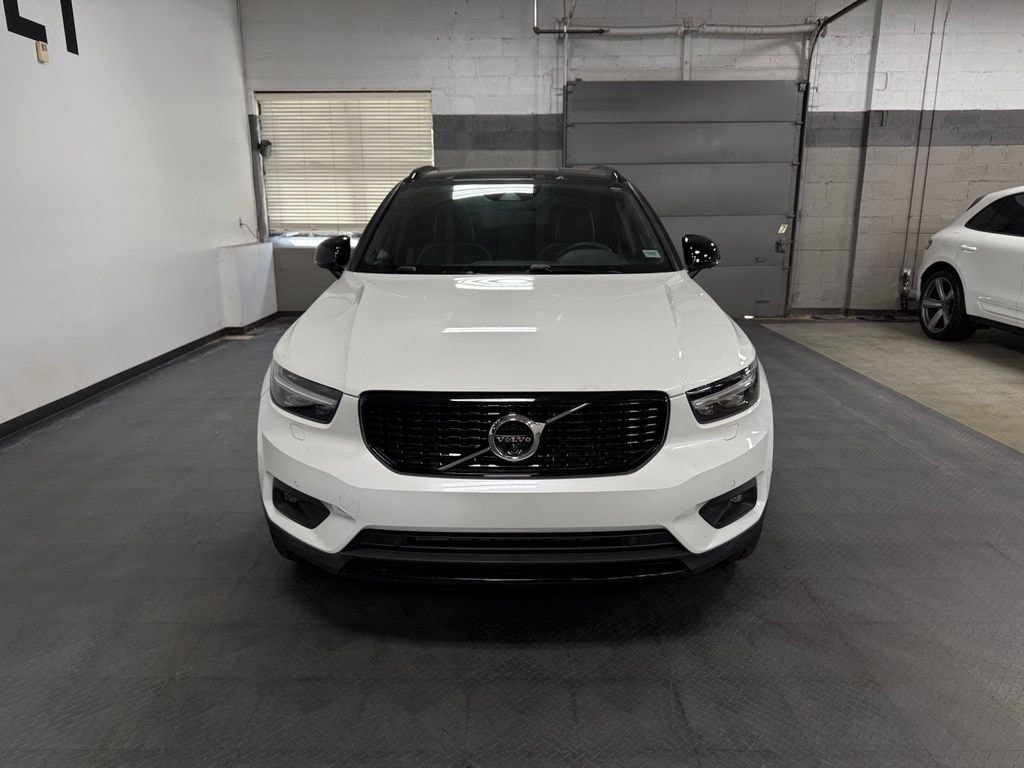 Used 2021 Volvo XC40 R-Design SUV