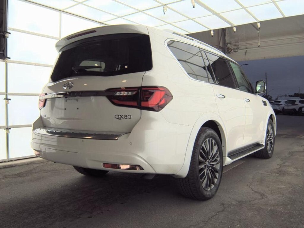 Used 2024 INFINITI QX80 Premium Select SUV