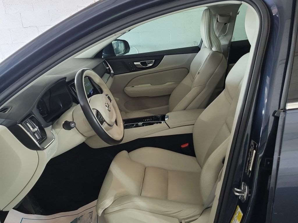 Used 2022 Volvo S60 Recharge Plug-In Hybrid T8 Inscription Sedan