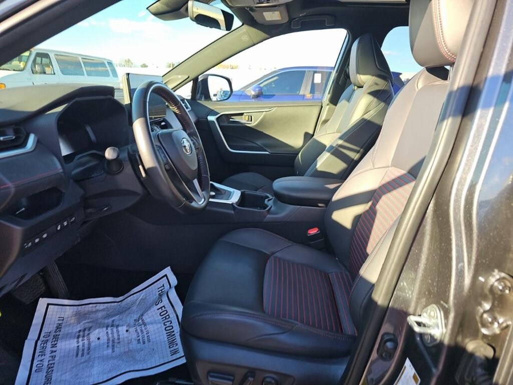 2023 Toyota RAV4 Prime XSE photo 3