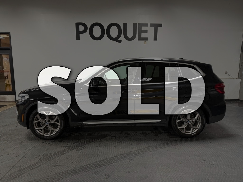 2021 BMW X3 30e's photo