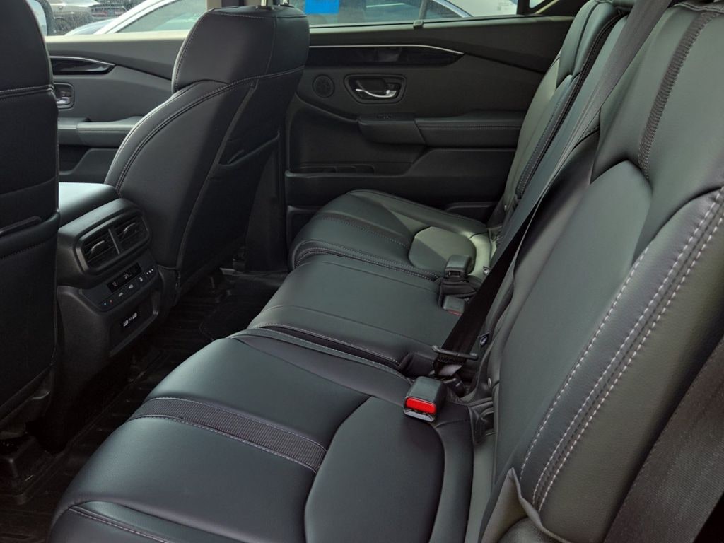 Used 2023 Honda Pilot Touring SUV