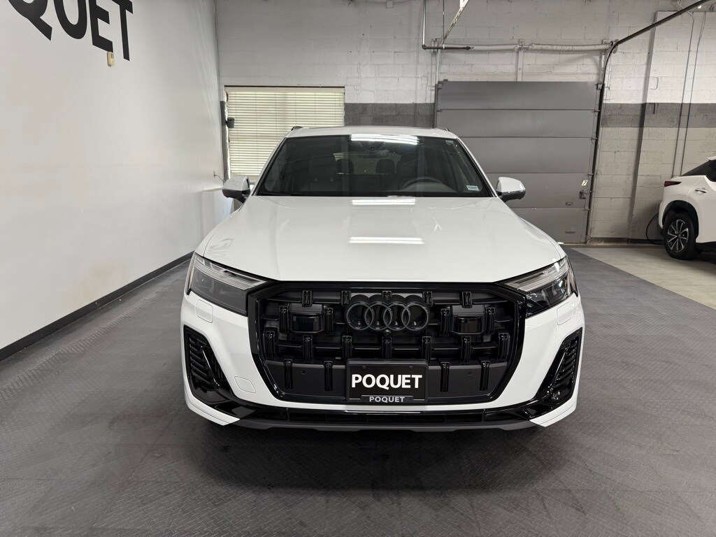 2025 Audi Q7 55 Premium Plus photo 2