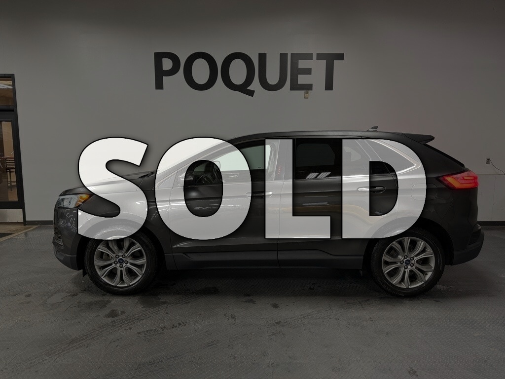 2019 Ford Edge Titanium's photo