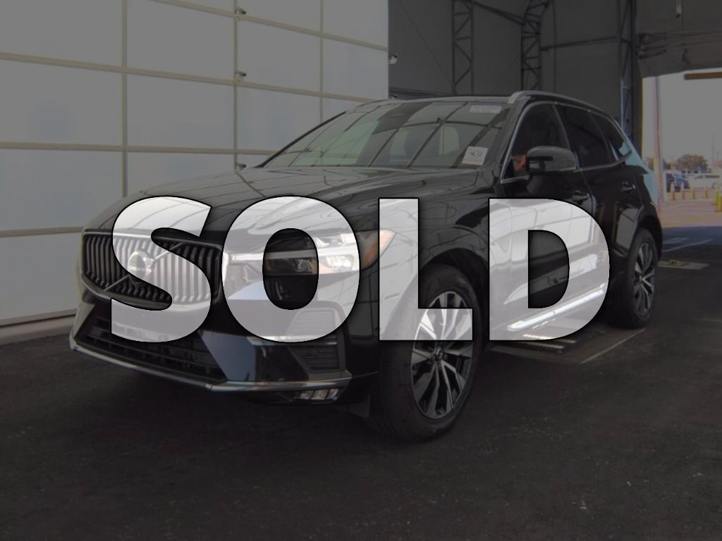 2023 Volvo XC60 Plus's photo