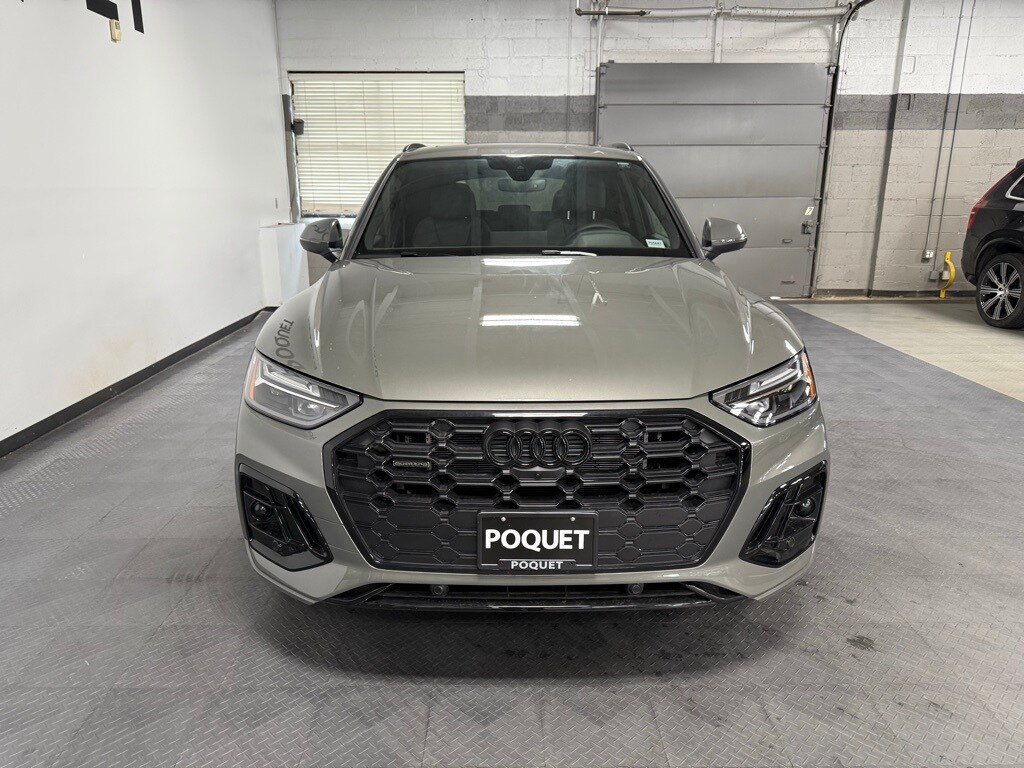2024 Audi Q5 55 Premium Plus photo 3