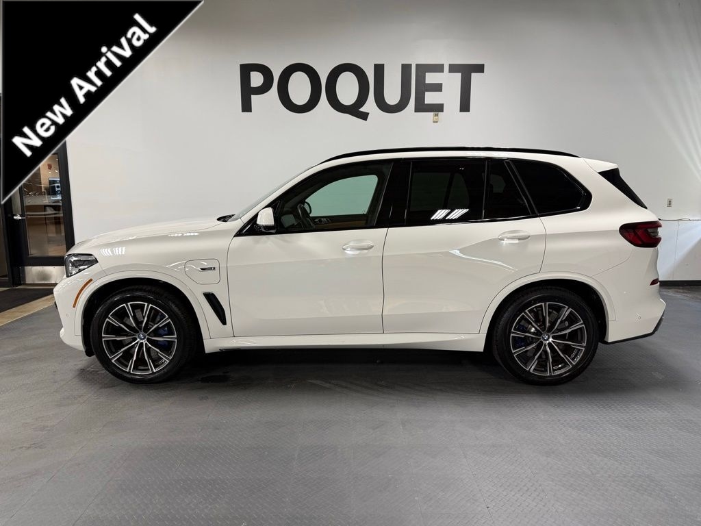 2023 BMW X5 xDrive45e's photo